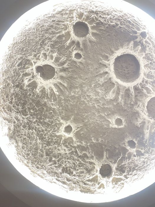 Decoratiune perete , luna cu led facuta manual