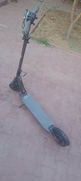 Trotinetă electrică E-TWOW