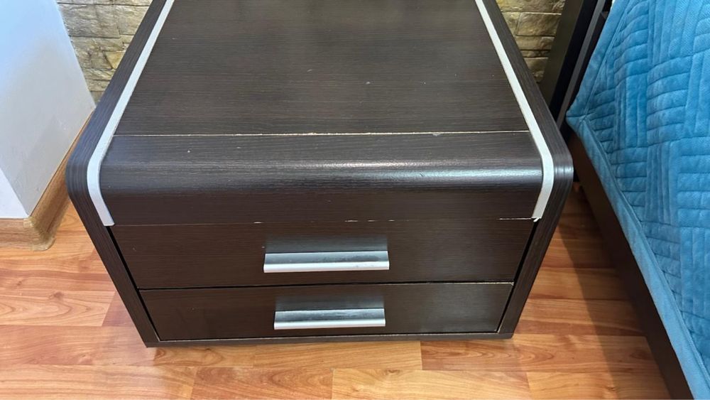 Продам спальную гарнитуру