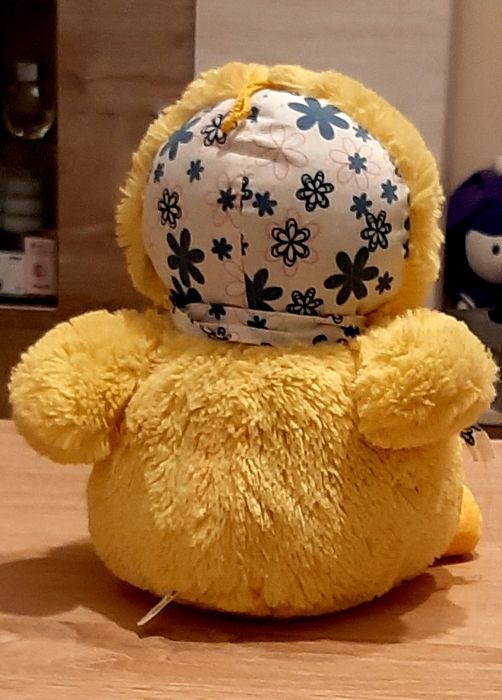 плюшени играчки и книжки