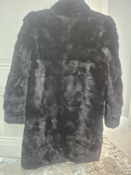 Продам норковую шубу