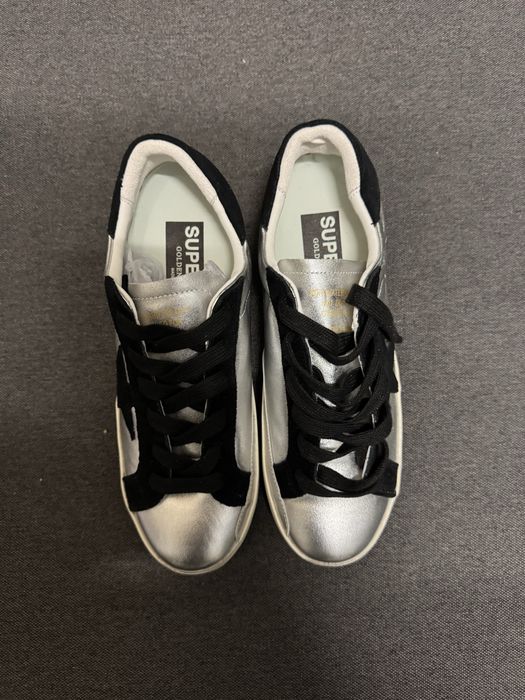 Дамски спортни обувки