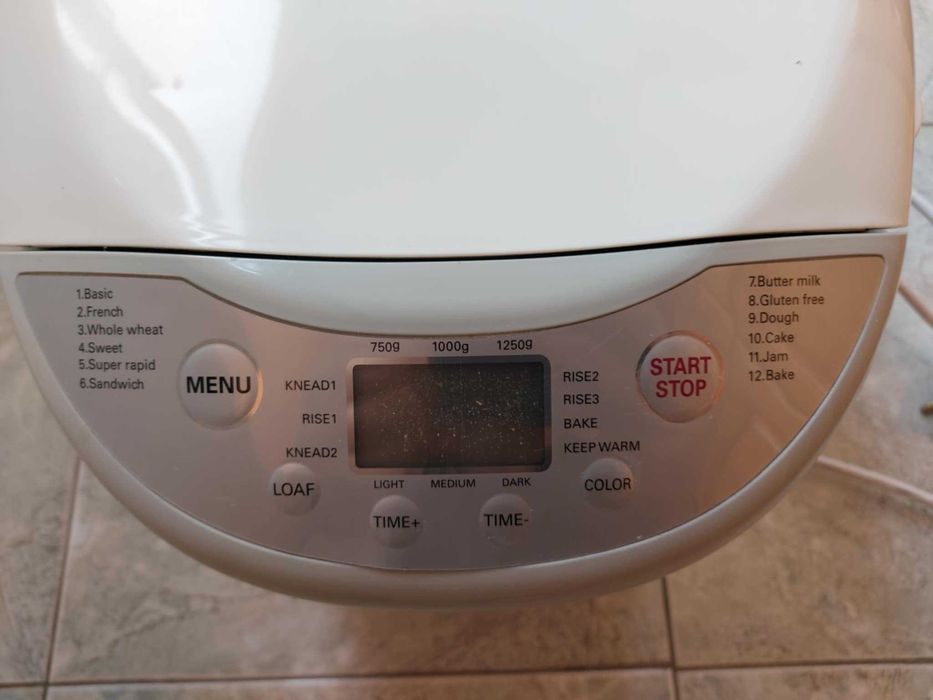 Хлебопекарна Midea - 12 програми