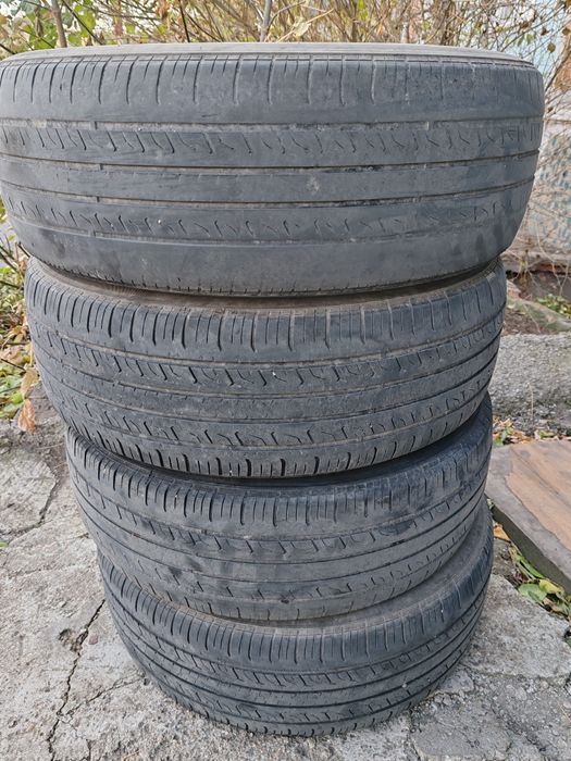 Продаю шины   цена:35,000 торг