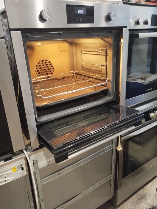 Фурна NEFF Slide & Hide потъваща врата