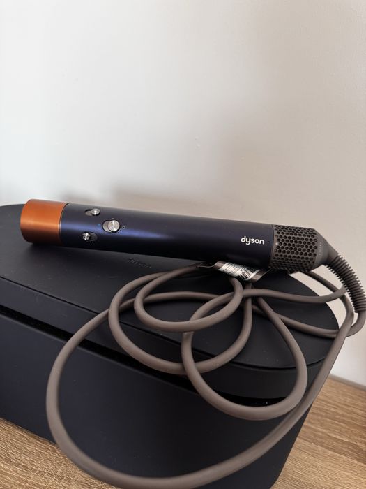 Dyson Airwrap Long Prussian Blue