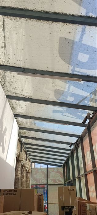 Ixcham akfa butka qilsa boladi uzi ochilib yopiladigan eshiklari bor