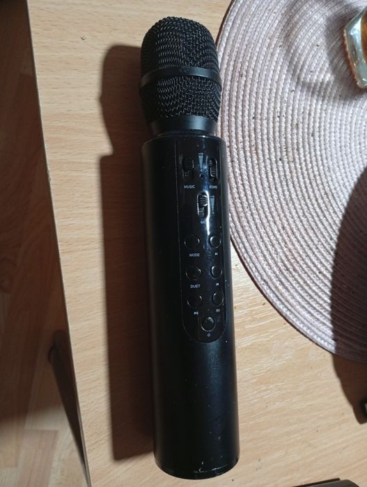 Караоке микрофон,мощен