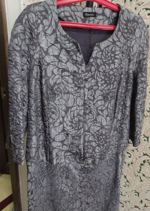 Женские нарядные платья