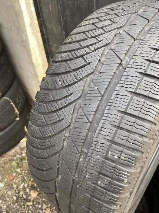 245/45/18 Michelin 4бр
