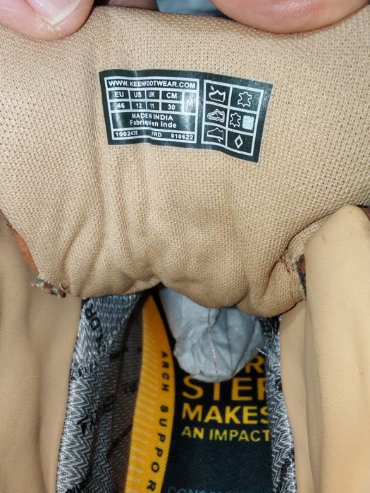 Удобни и практични мъжки боти от естествена кожа KEEN №46