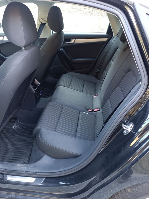 Schimb cu utilitară                                     Audi A4 2010