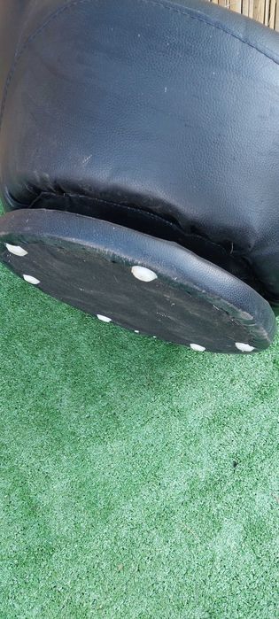 Въртящо детско столче