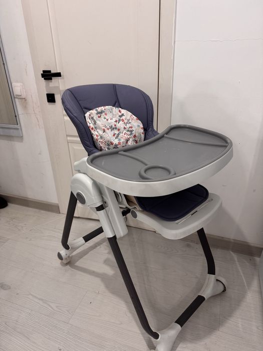 Детский стульчик для кормления