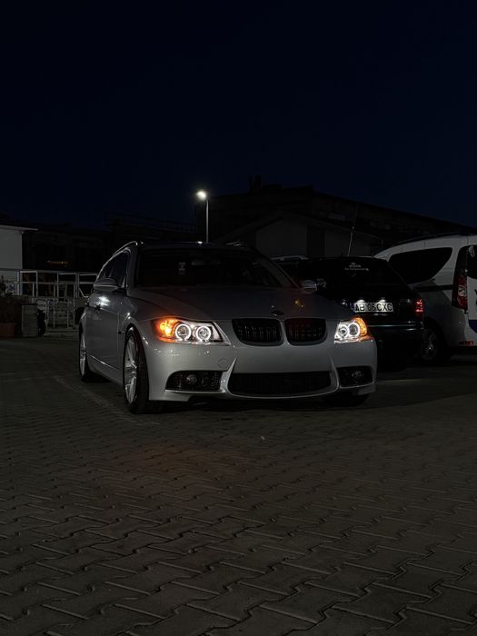 Vând BMW E91 320D