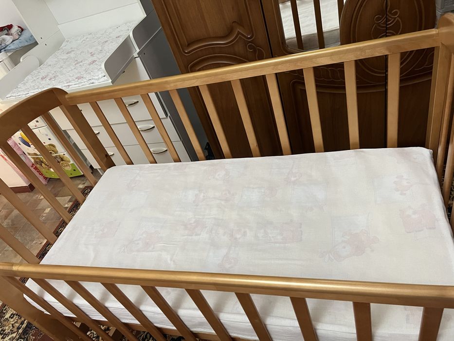 Детский деревянный манеж