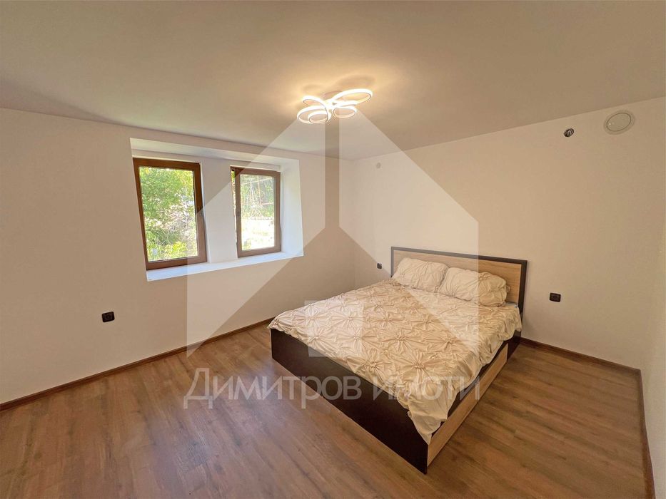Продава се Къща в Нови пазар - 118 кв.м за 653 €/кв.м - Снимка #2