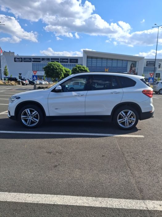 BMW X1 X drive cumparat si intretinut la reprezentanta BMW
