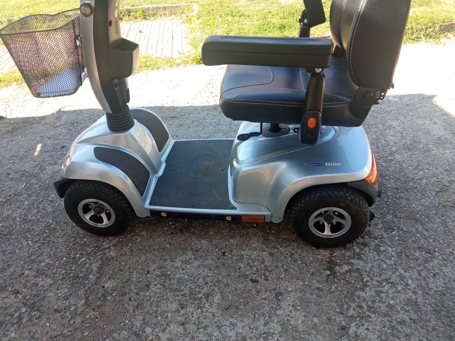 scuter electric pentru persoane cu dizabilități