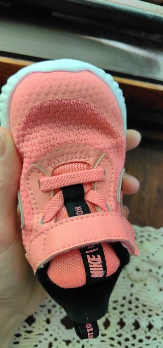 Маратонки Nike, 22 номер