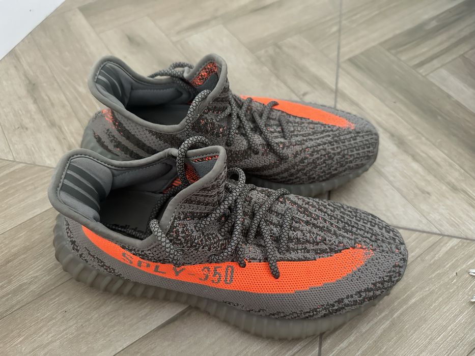 Adidas Yeezy baieti, marimea 42, purtati putin
