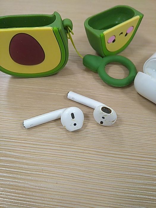 Наушники Apple airpods 2