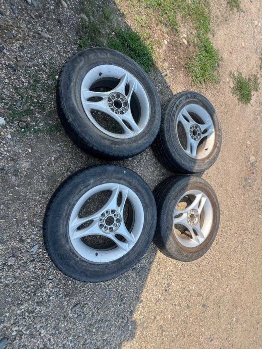 Продам универсальные диски с шинами 235/65 R17