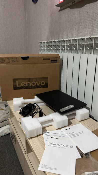 Ноутбук Lenovo в идеальном состояние!