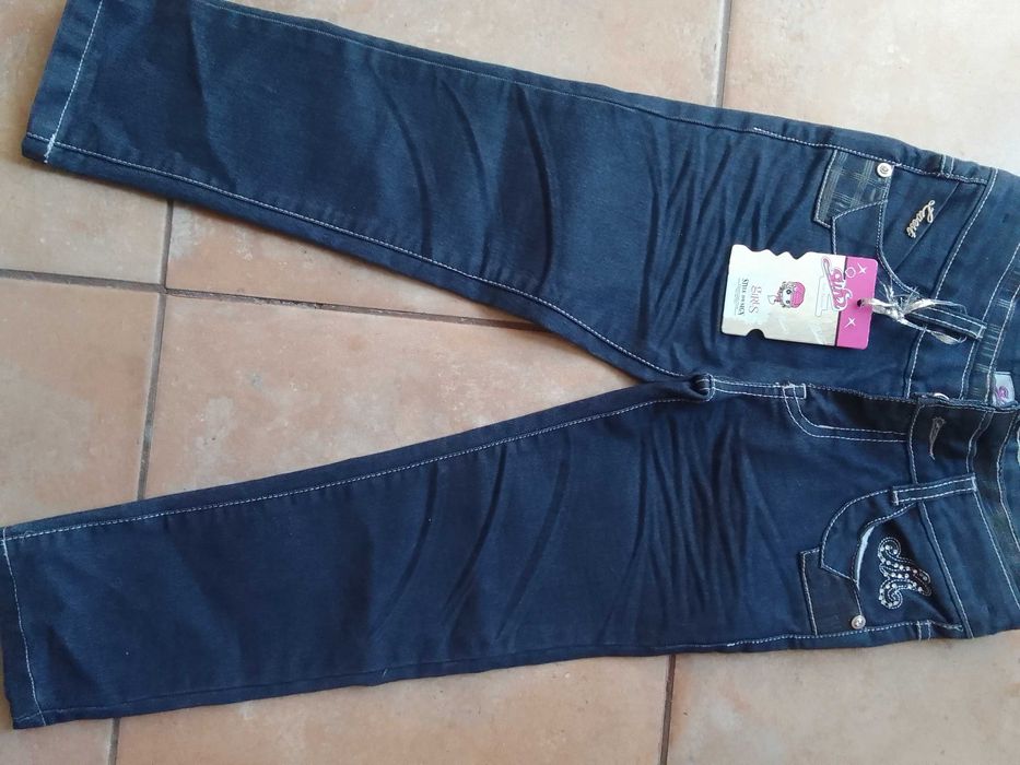 Детски дънки нови