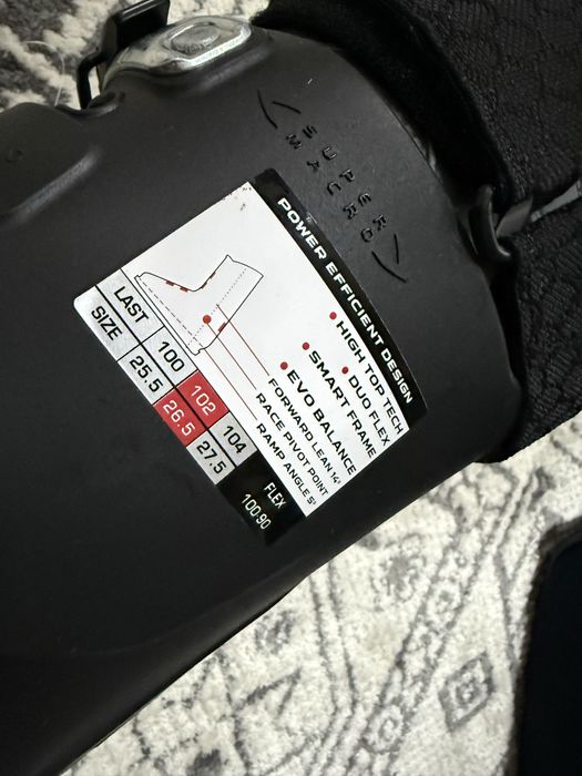 Продам лыжные ботинки HEAD