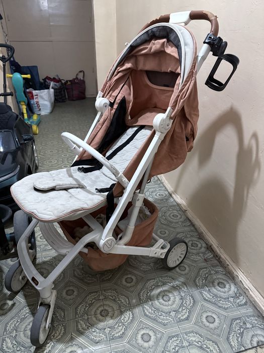 прогулочная детская коляска viko