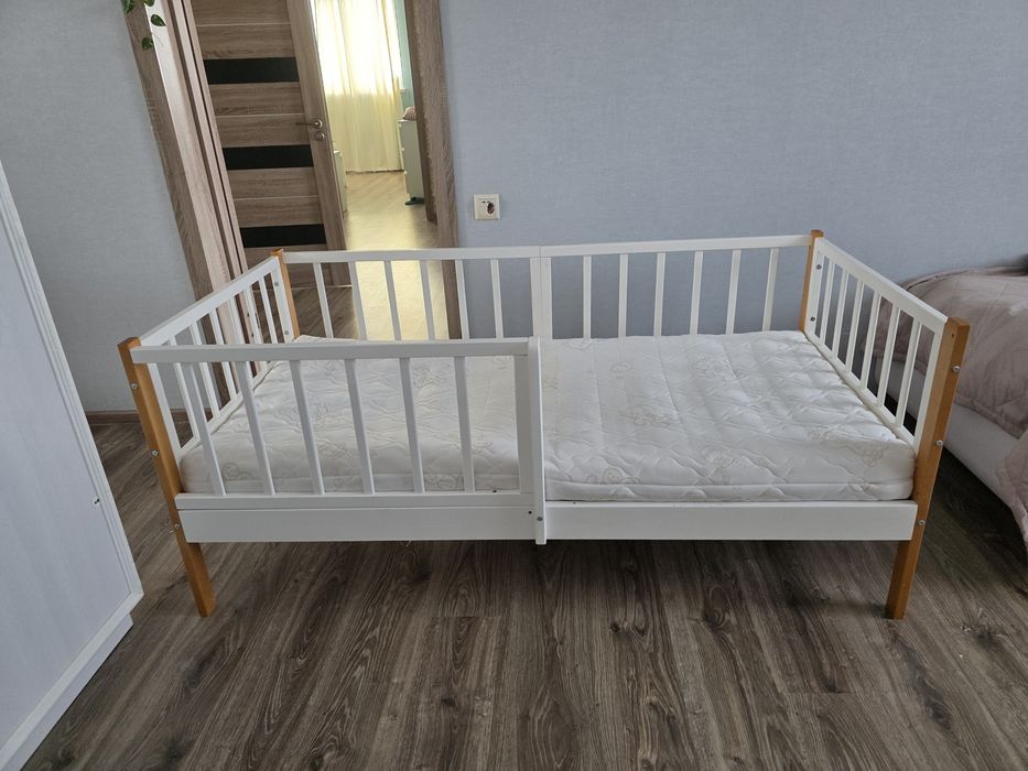 Детская кроватка 160*80