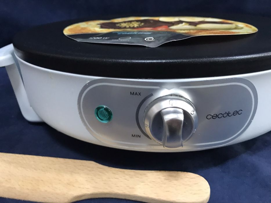 Уред за палачинки Cecotec