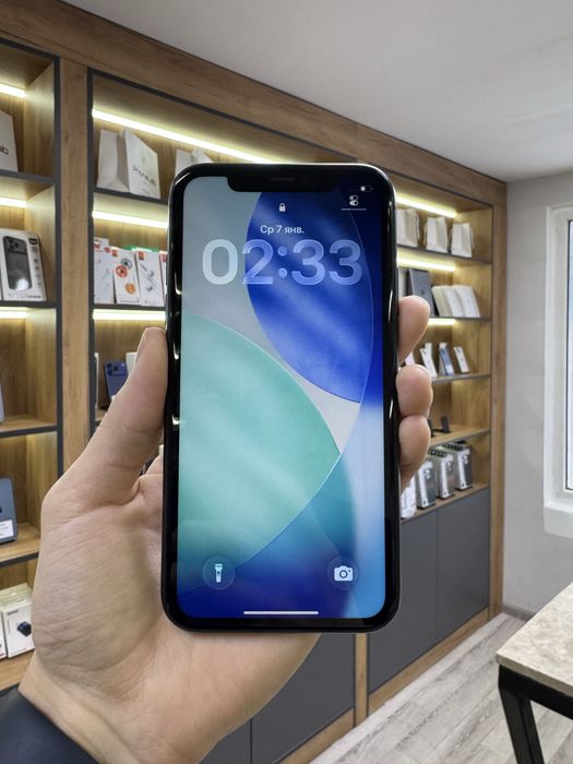 iPhone 11 64 GB / PhoneLab