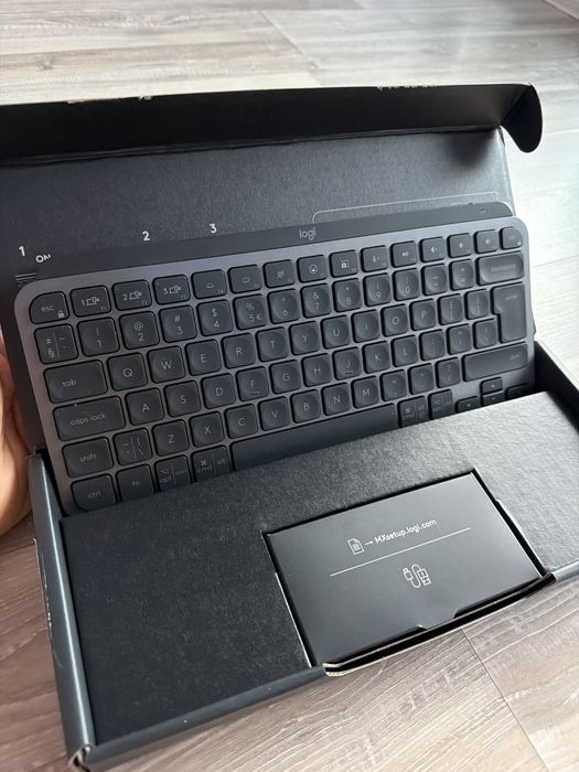 Logi MX keys mini windows si macOS