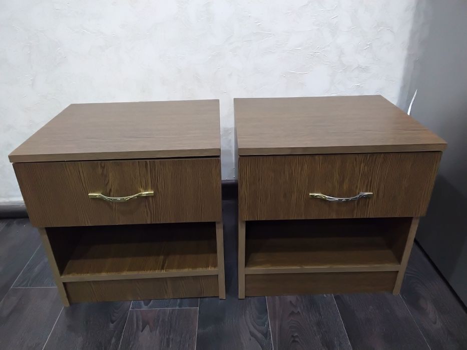 Продам мини диван и тумбочки