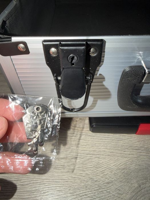 Trusa de scule keltin - 187 piese \ valiza aluminiu cu roti