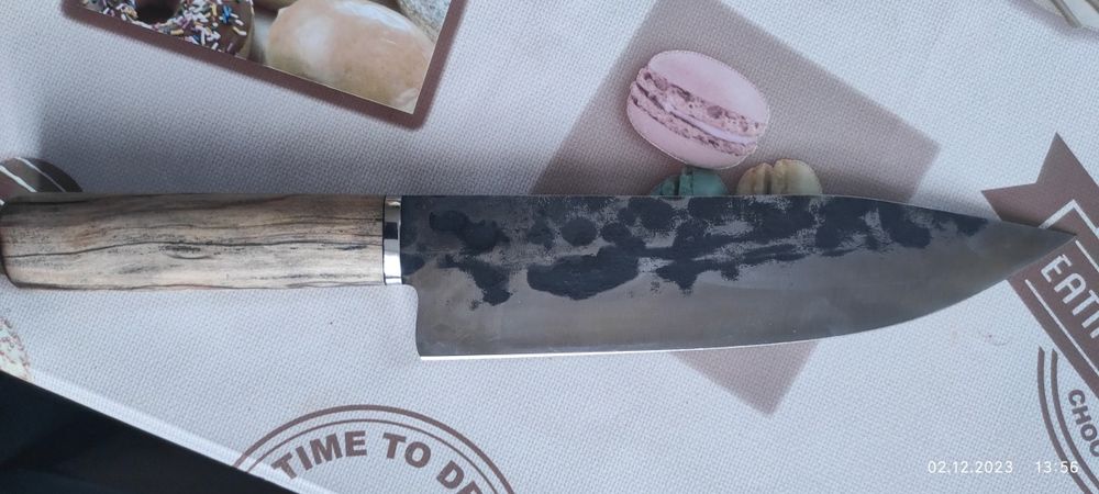 Ръчно кован нож..