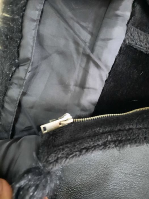 Продам чёрную 10000