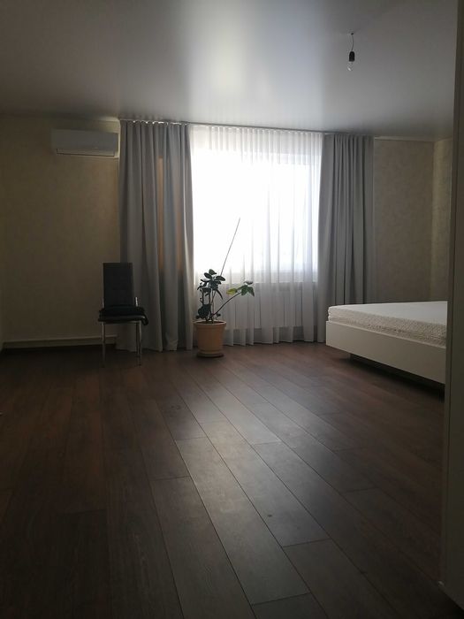 Частный большой дом