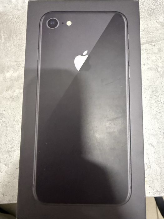 Продам Iphone 8 64гб