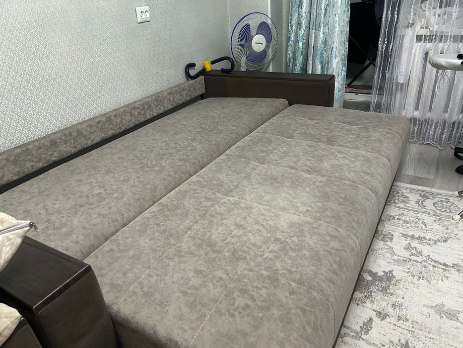 Продам комплект диванов