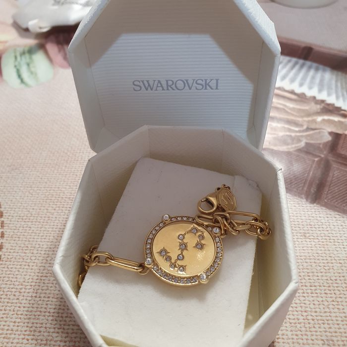 Brățară Zodiac
Brățară Zodiac
Vărsător, Nuanță aurie, Placat cu auriu