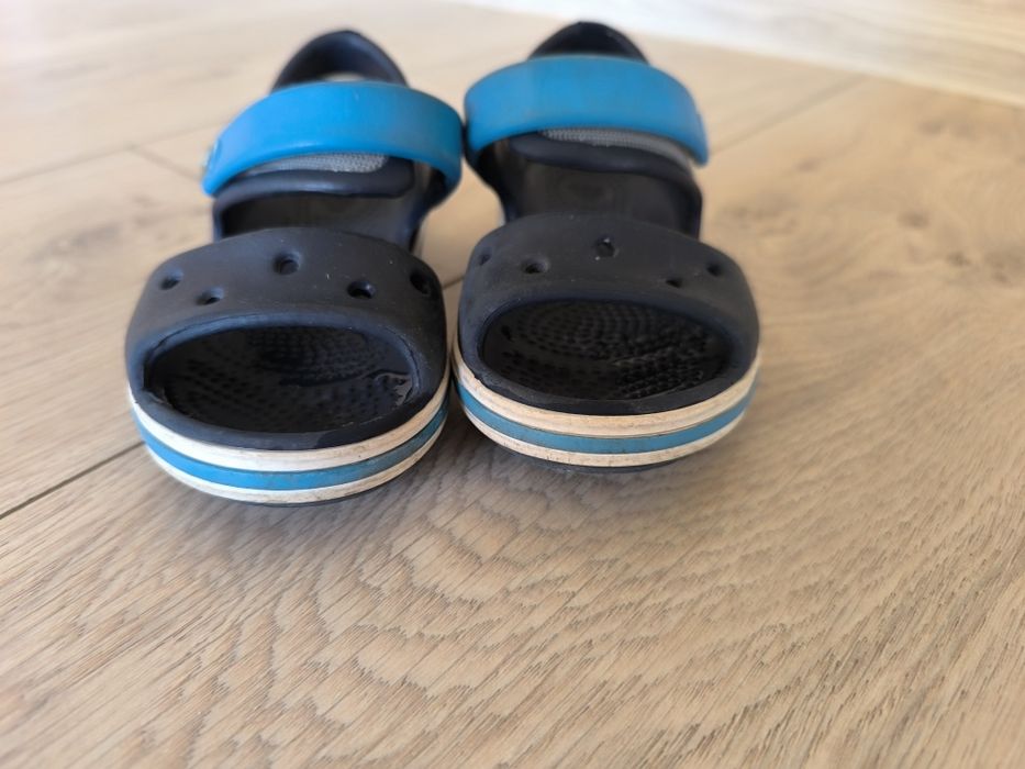 Сандали crocs c7
