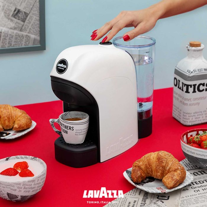 Нова Lavazza A Modo Mio Tiny - кафе машина с капсули