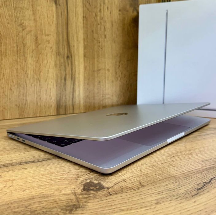 MacBook Air M2 Silver 8/256 -  ( Макбук - Ноутбук )
