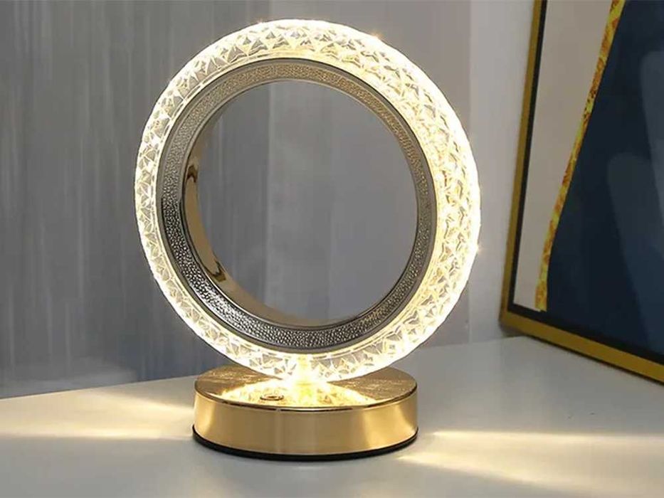 Lampa LED tip inel de cristal reincarcabila USB auriu 16x18 cm