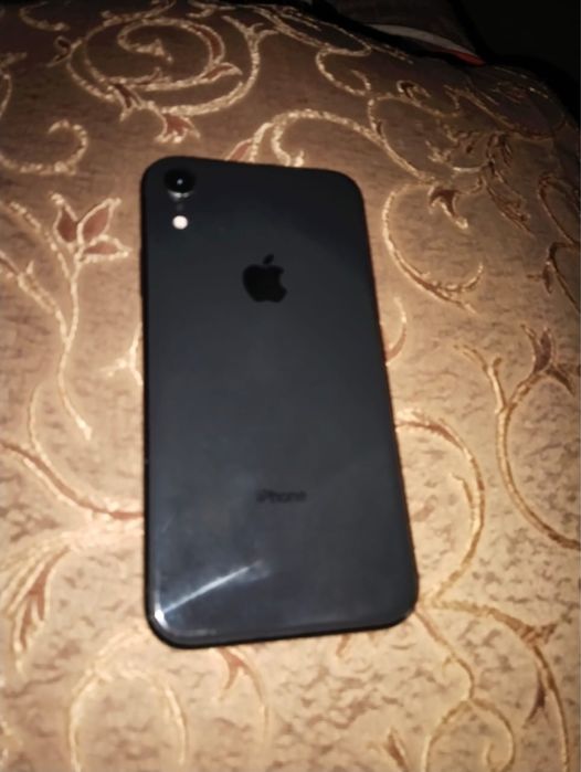 Обмен айфон хр или продам