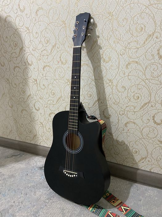 Продам гитара торг есть