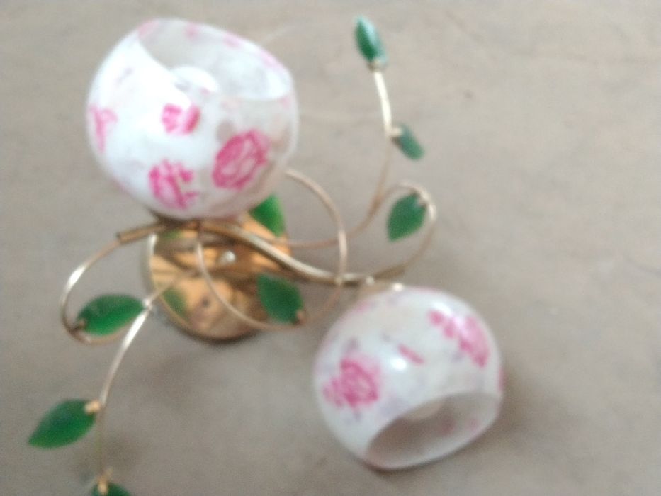 Продам очень красивую люстру